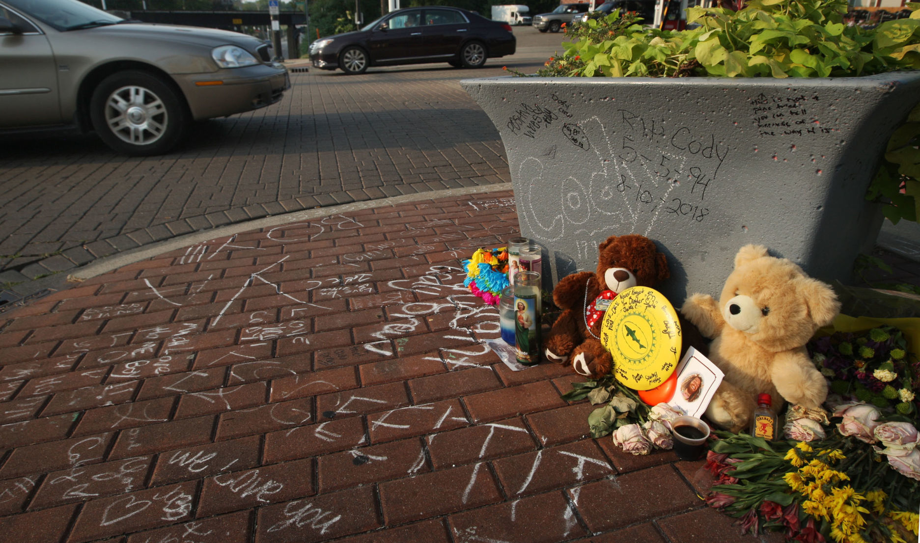 Cody Drew street side memorial 8.13.18